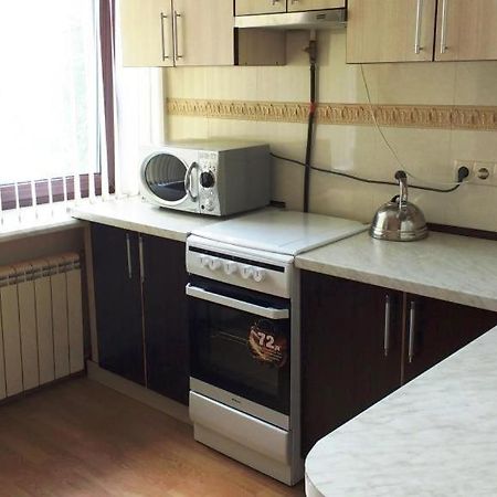 Комната В Двухкомнатной Apartment เคียฟ ภายนอก รูปภาพ
