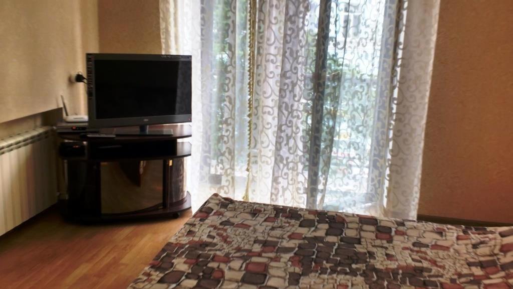 Комната В Двухкомнатной Apartment เคียฟ ภายนอก รูปภาพ
